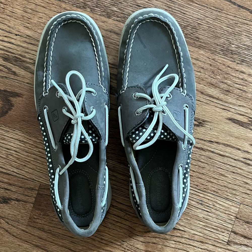 Grey Sperry’s - Picture 2 of 6